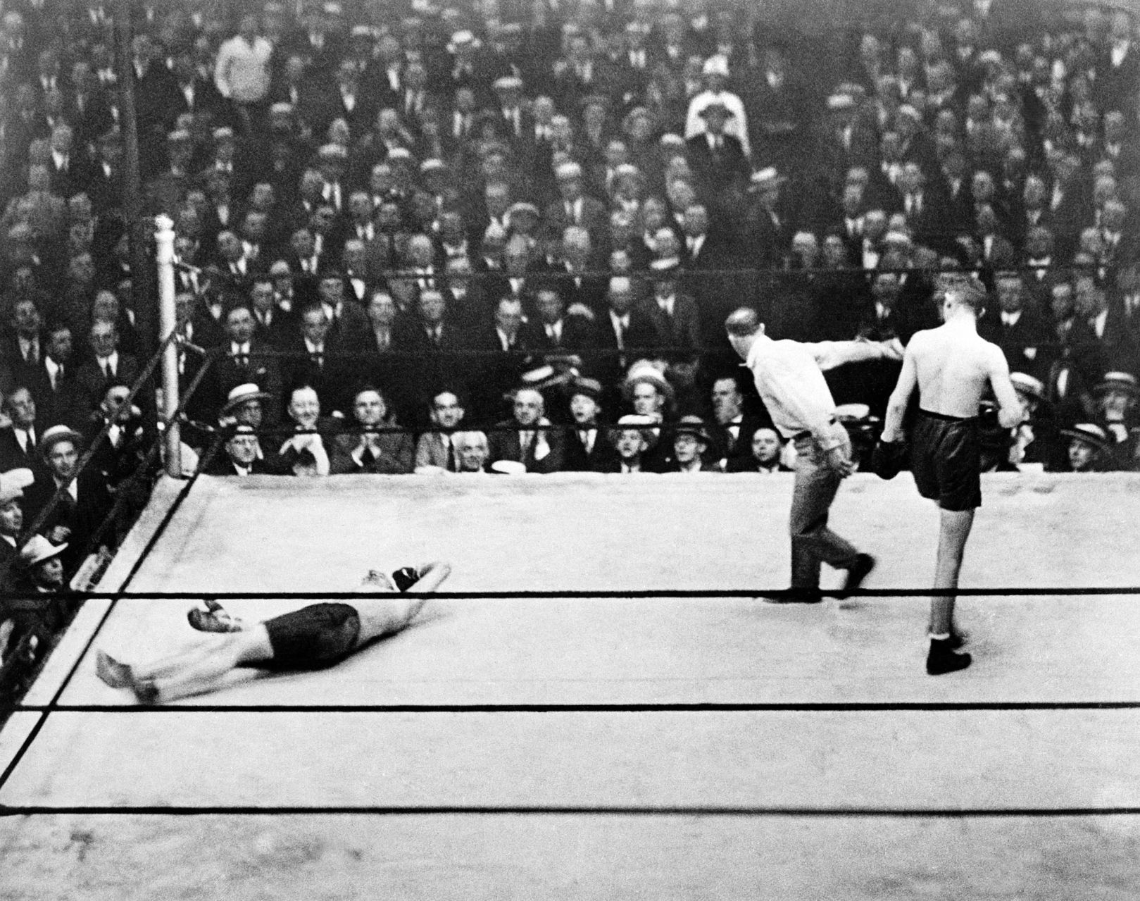 1937: Joe Louis